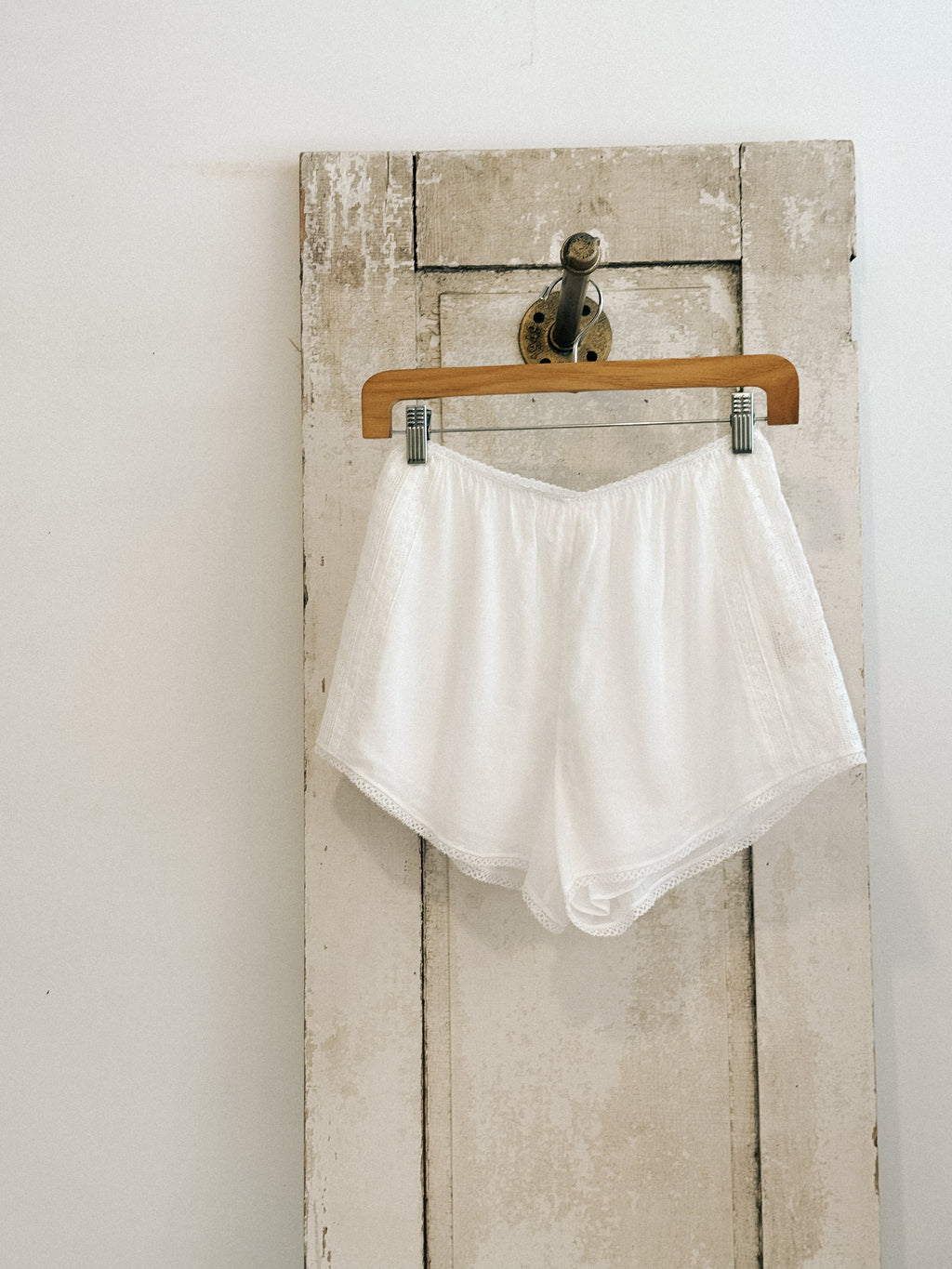Hera Lace Short