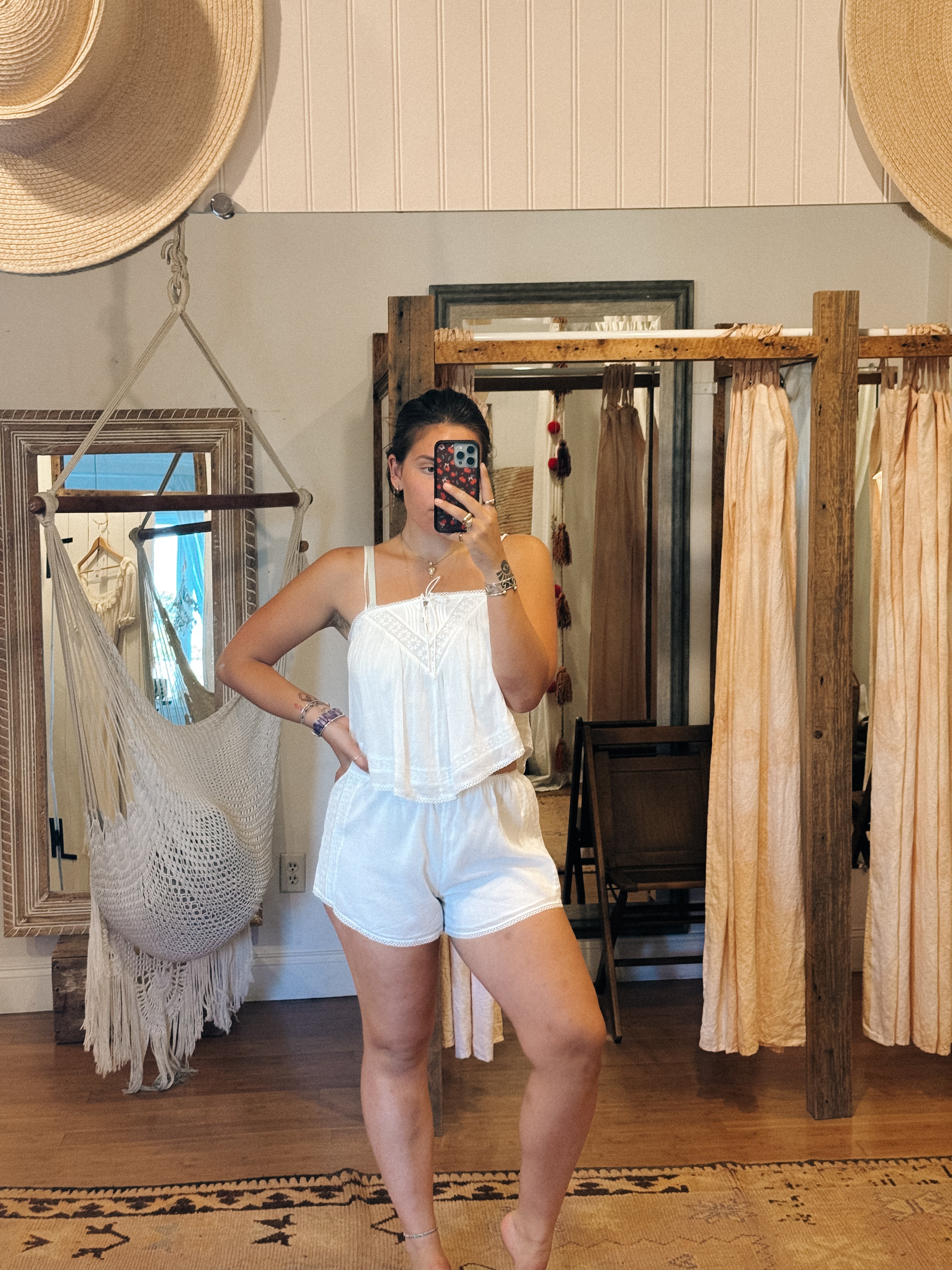 Hera Lace Short