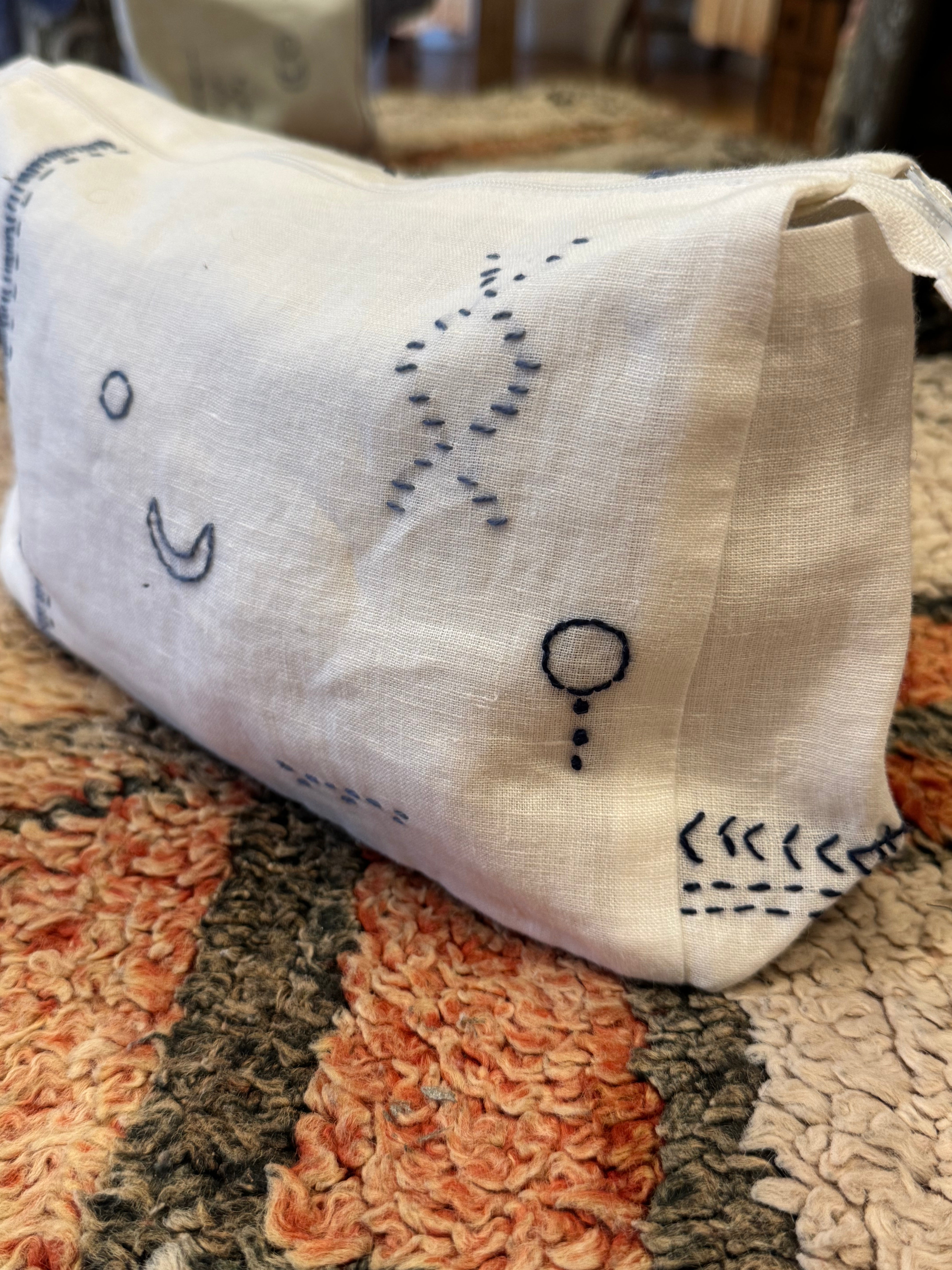 Linen Embroidered Pouch
