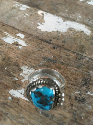 Vintage Navajo Turquoise Ring *SOLD